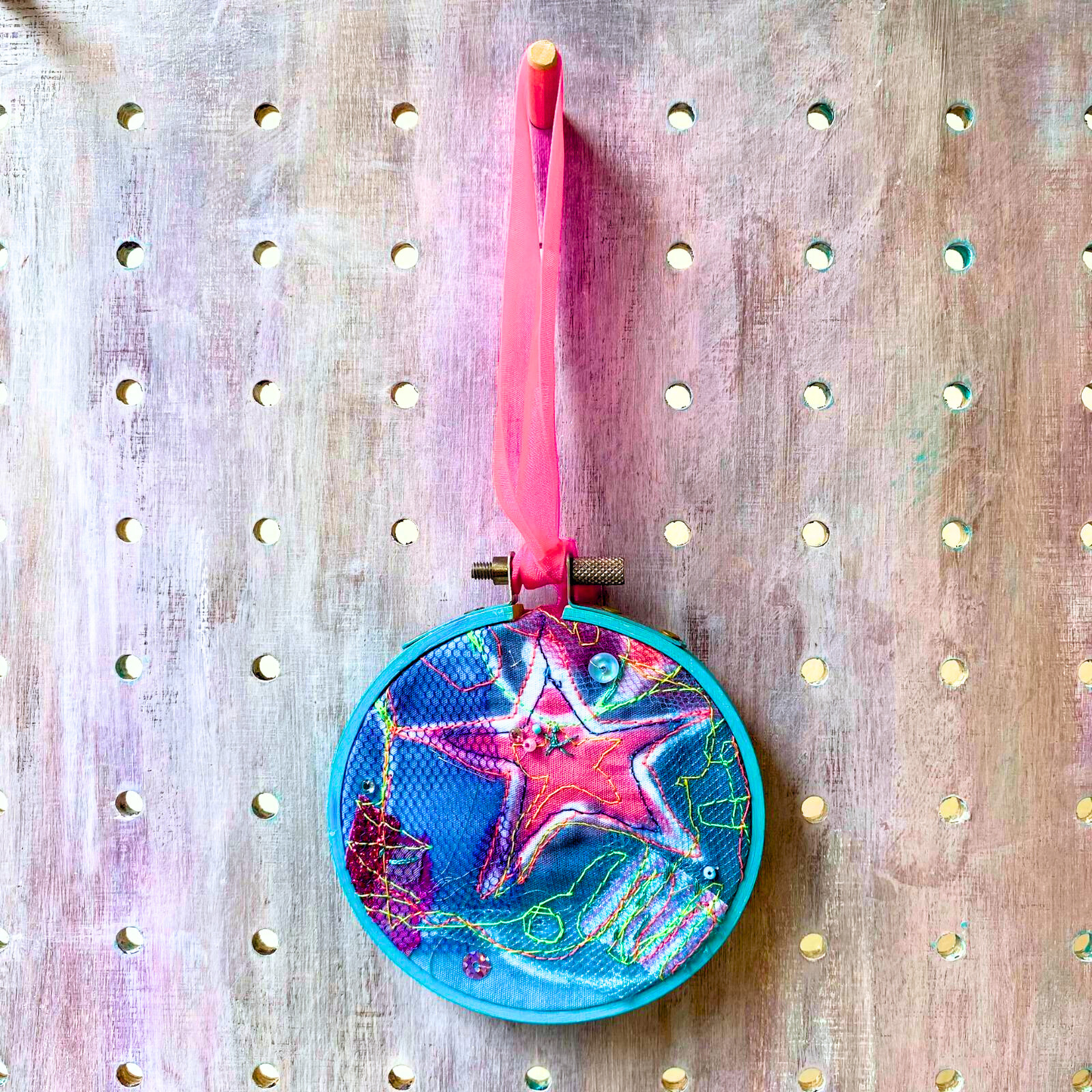 Small Star Hoop. Turqoise with Pink Ribbon